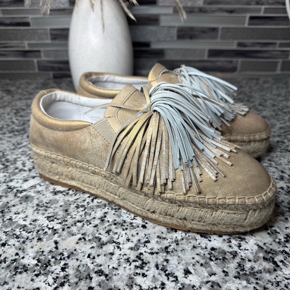 J Slides Women’s Raoul Closed Toe Leather Espadrille Flats Size 8